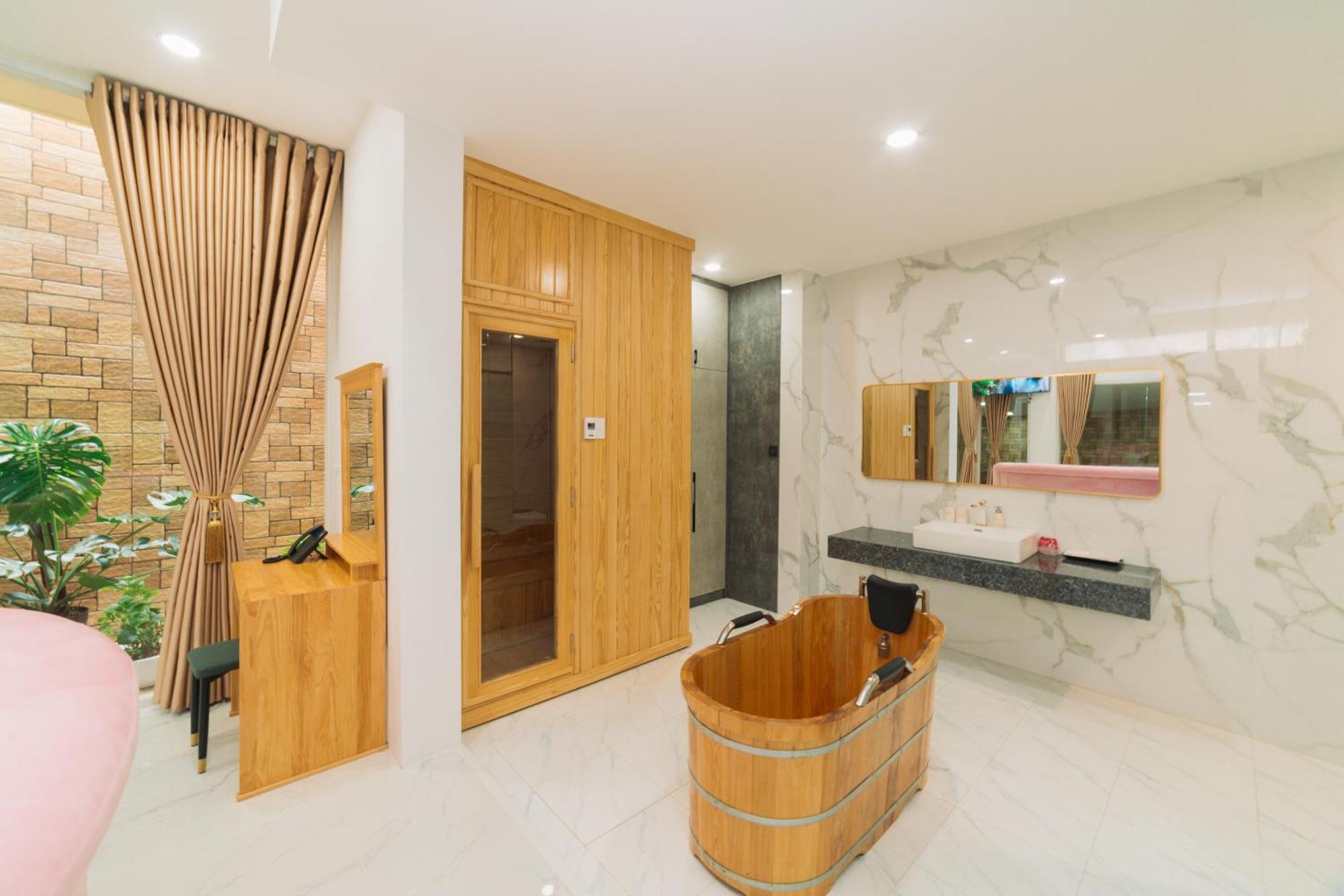 Quy Tai Premium Hotel 달랏 외부 사진